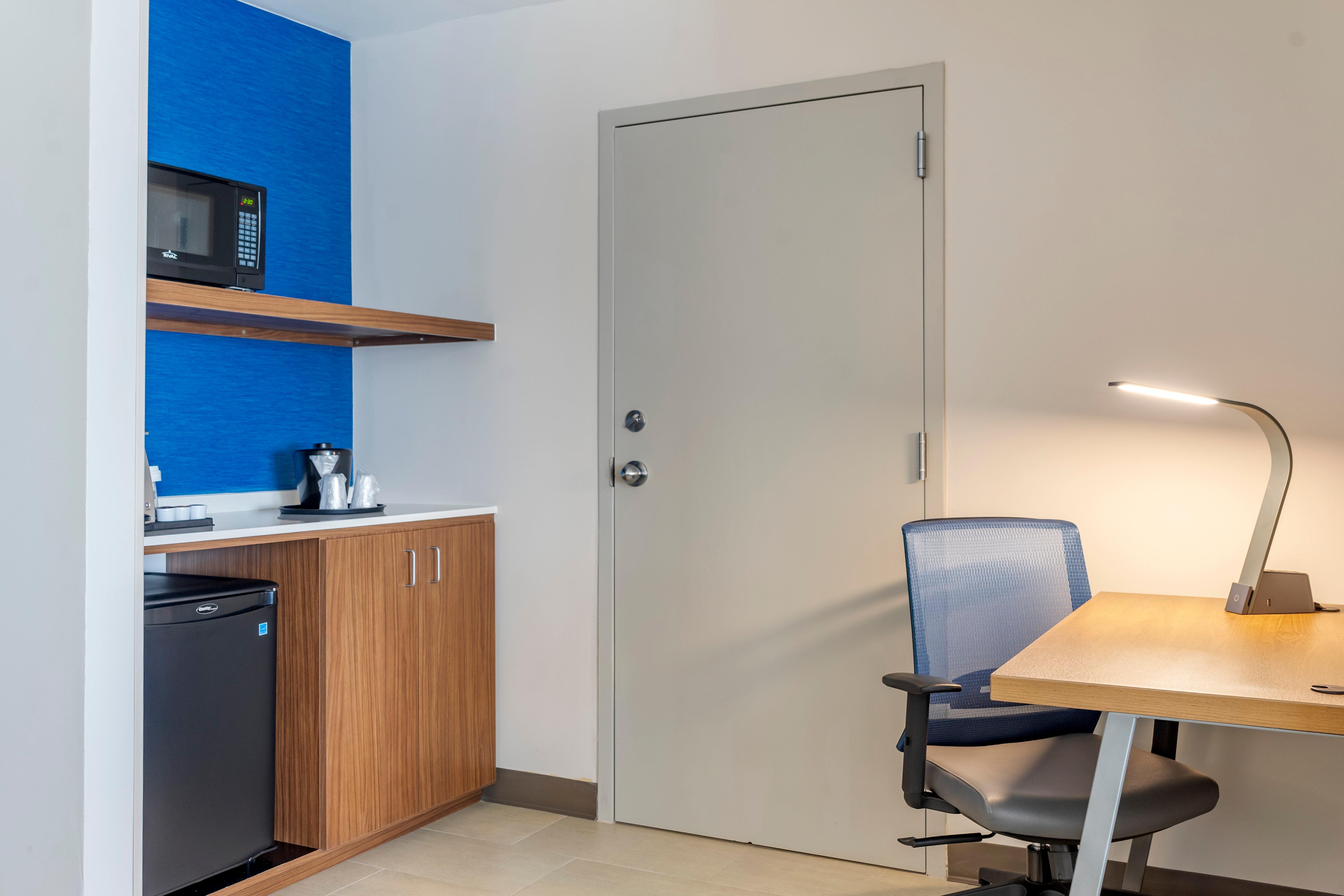 Holiday Inn Express Hotel & Suites Albuquerque Midtown By Ihg Екстериор снимка