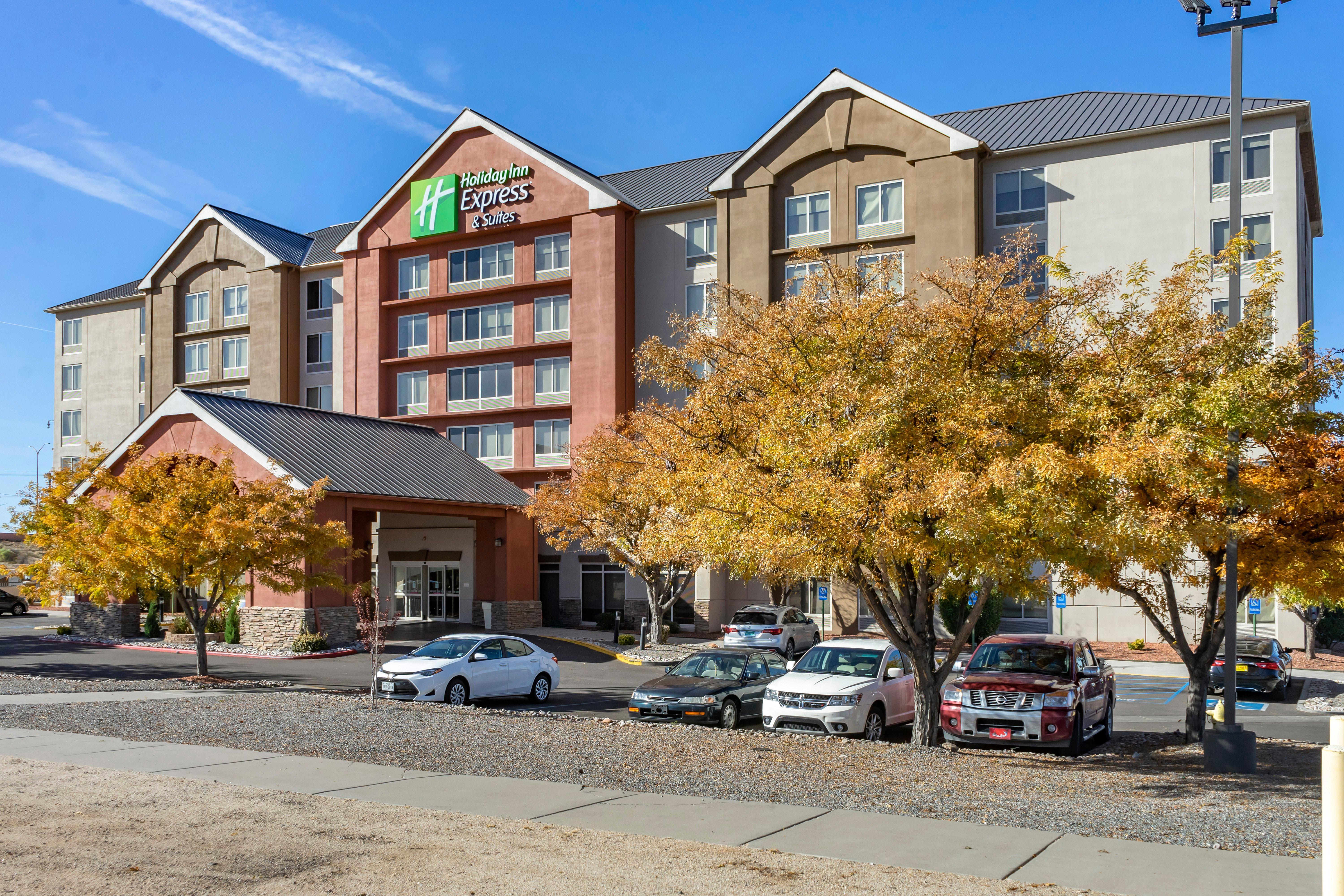 Holiday Inn Express Hotel & Suites Albuquerque Midtown By Ihg Екстериор снимка
