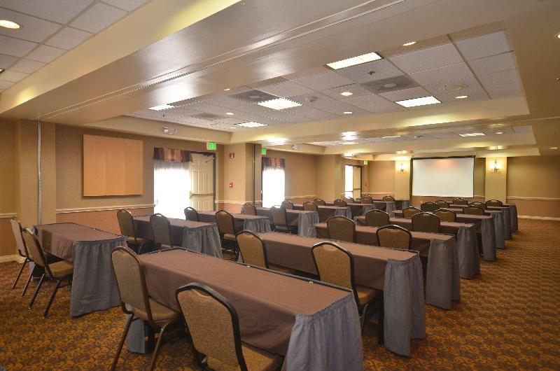 Holiday Inn Express Hotel & Suites Albuquerque Midtown By Ihg Екстериор снимка